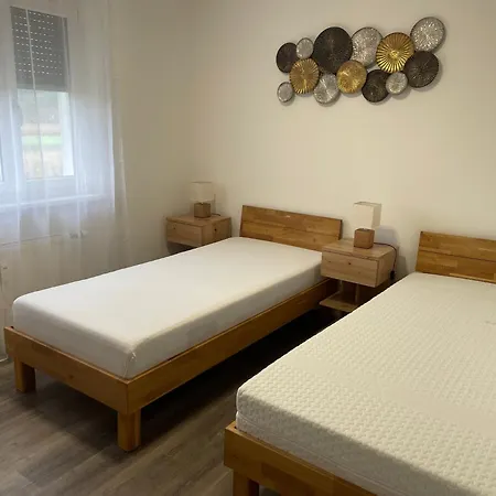Sorinas Home - Comfortable Apartment Near Graz - Free Parking