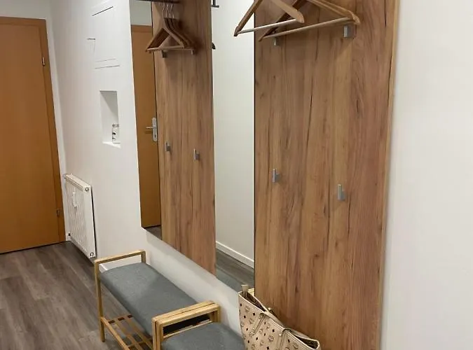 Apartman Sorinas - Comfortable Near Graz - Free Parking Werndorf